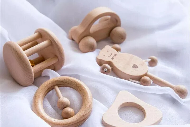 Montessori Newborn Baby Wooden Toys Gift Car Rattle Teether Set Neutral Learning