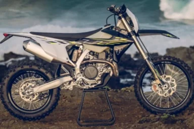 2025 and 2026 Triumph TF450 models Closed Course Competition Motorcycles 리콜 관련 이미지